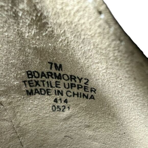 NEW Bandolino Women’s Armory Faux Black Suede Sandal 7M - Picture 8 of 11